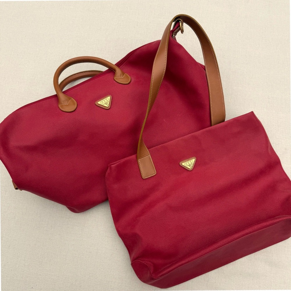 Jump for Boyt Red Textured Travel Set Duffel Bag and Tote with Map Lining